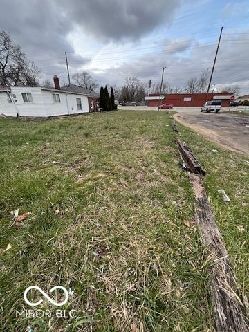 5011 E 16th Street, Indianapolis, IN 46201