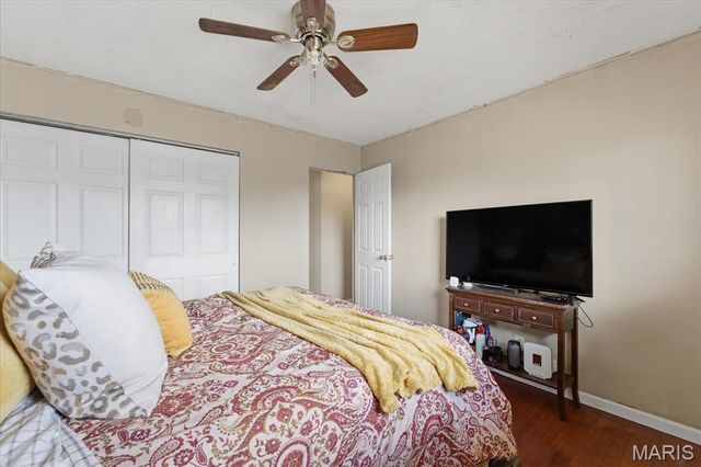 212 Castellano Drive, Swansea, IL 62226