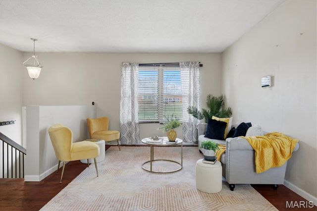 212 Castellano Drive, Swansea, IL 62226