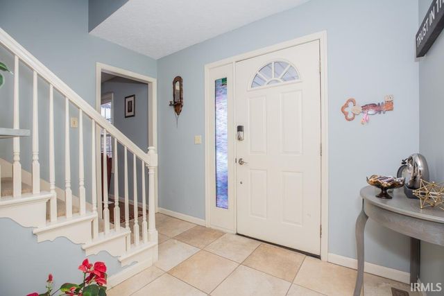 8929 Southport Drive, Evansville, IN 47711