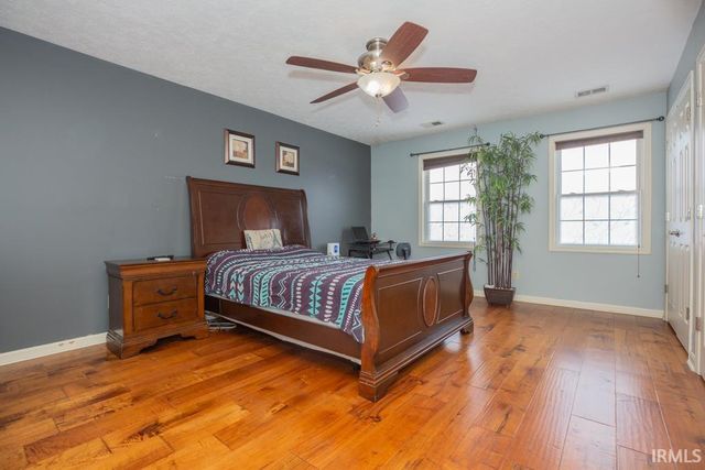 8929 Southport Drive, Evansville, IN 47711