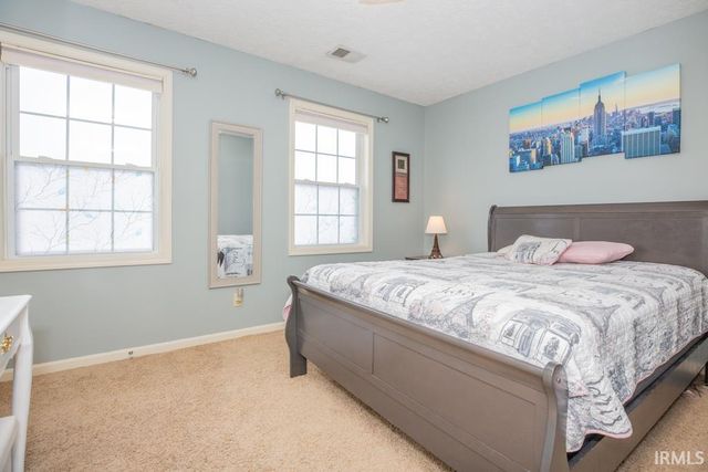 8929 Southport Drive, Evansville, IN 47711