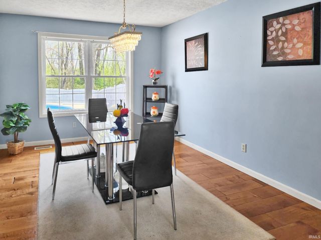 8929 Southport Drive, Evansville, IN 47711