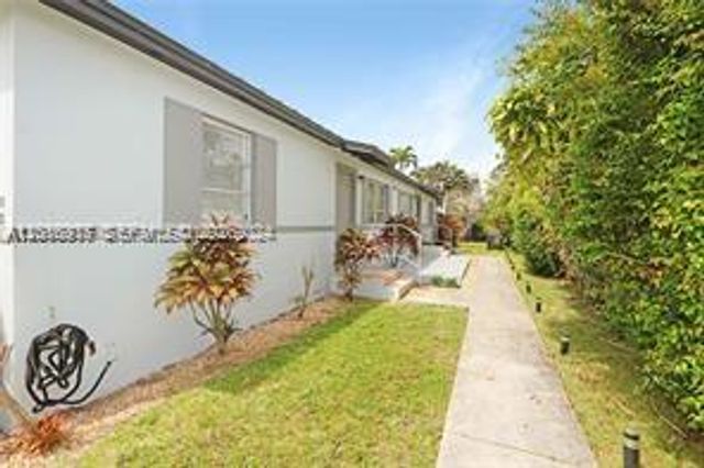 3581 SW 17th St front, Miami, FL 33145