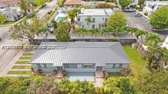 3581 SW 17th St front, Miami, FL 33145