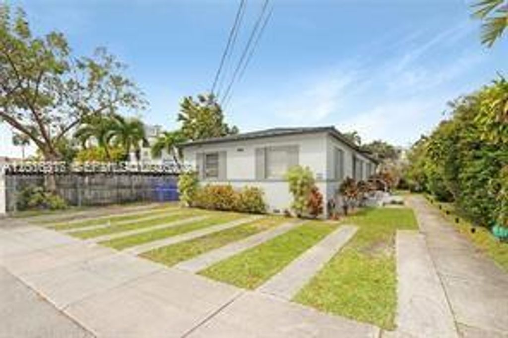 3581 SW 17th St front, Miami, FL 33145