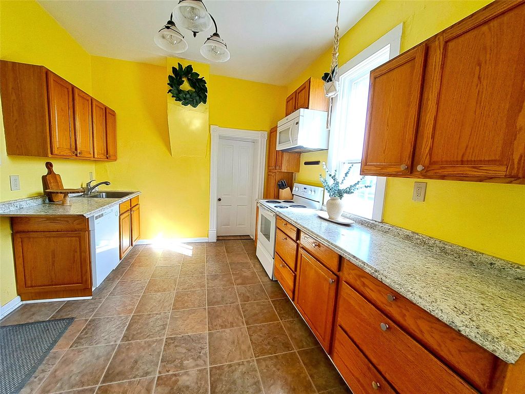 1026 11th Avenue, Helena, MT 59601 photo 3