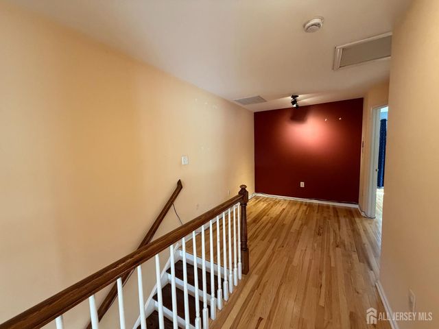 247 River Road, Piscataway, NJ 08854