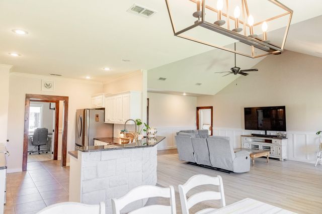 510 Avenue S, Shallowater, TX 79363