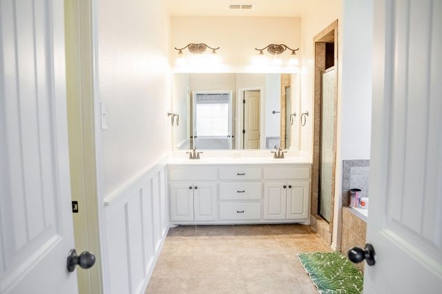 510 Avenue S, Shallowater, TX 79363