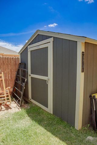 510 Avenue S, Shallowater, TX 79363