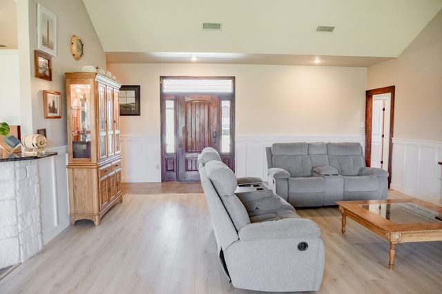 510 Avenue S, Shallowater, TX 79363