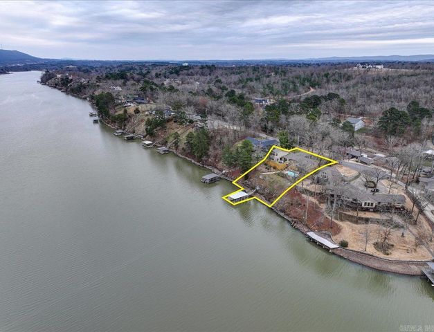 774 Springwood Rd, Hot Springs, AR 71913