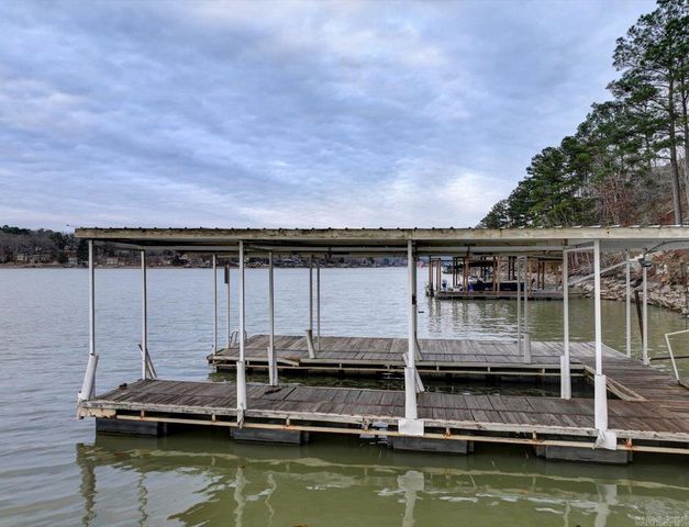 774 Springwood Rd, Hot Springs, AR 71913