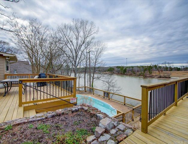 774 Springwood Rd, Hot Springs, AR 71913