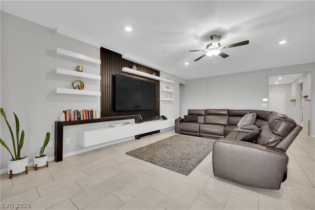10160 Sequoia Falls Place, Las Vegas, NV 89149