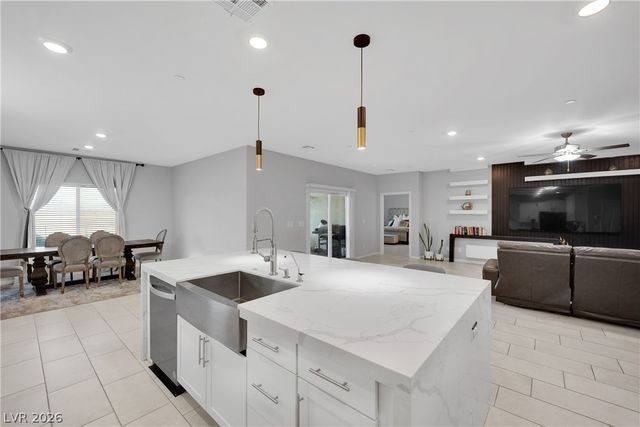 10160 Sequoia Falls Place, Las Vegas, NV 89149