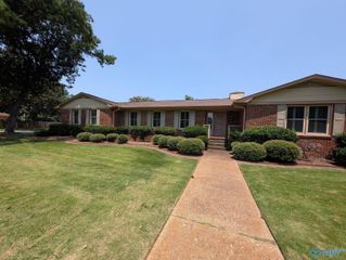 2822 Lafayette Road SW, Huntsville, AL 35801