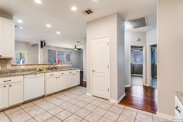 407 Neches Branch, San Antonio, TX 78258