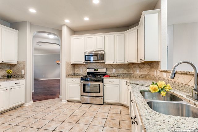 407 Neches Branch, San Antonio, TX 78258