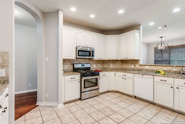 407 Neches Branch, San Antonio, TX 78258