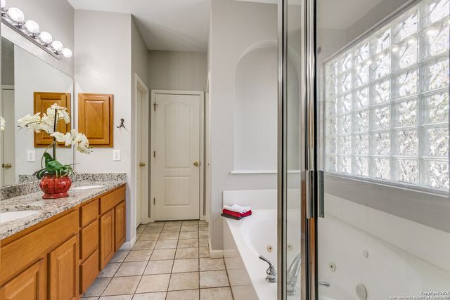 407 Neches Branch, San Antonio, TX 78258