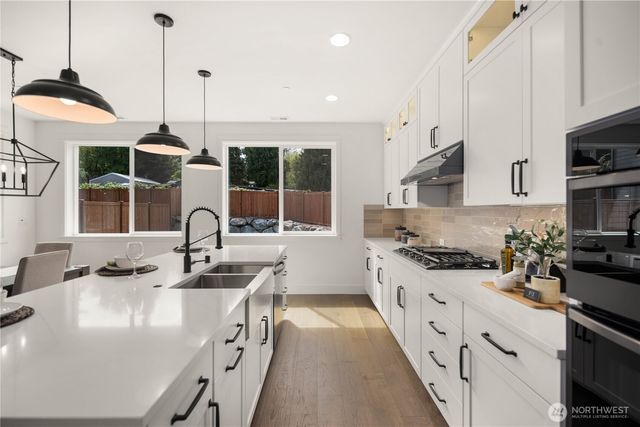 23002 81st Place W, Edmonds, WA 98026
