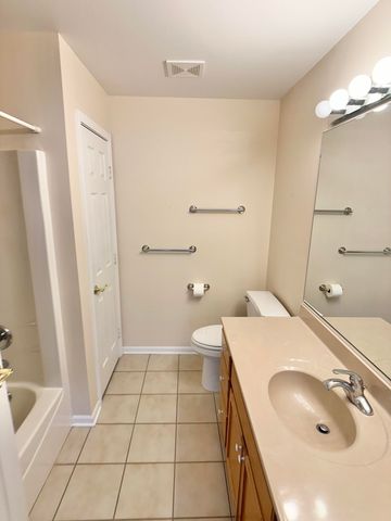 9814 Wildwood Court 1c, Highland, IN 46322