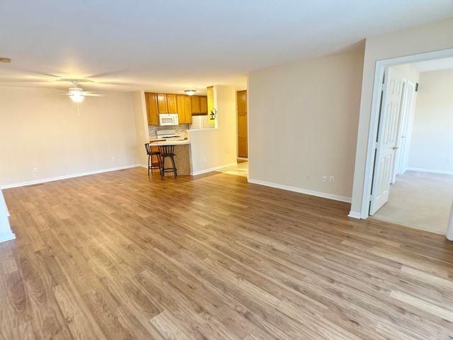 9814 Wildwood Court 1c, Highland, IN 46322