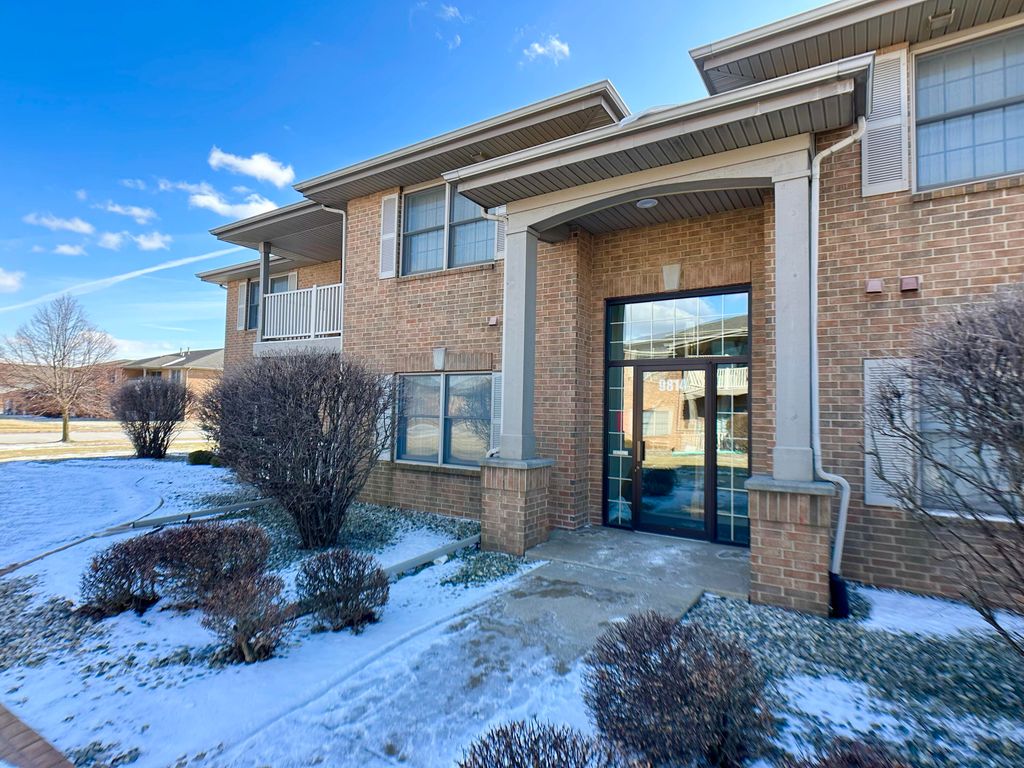 9814 Wildwood Court 1c, Highland, IN 46322