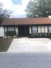 7702 WILLOW PARK DRIVE, Temple Terrace, FL 33637