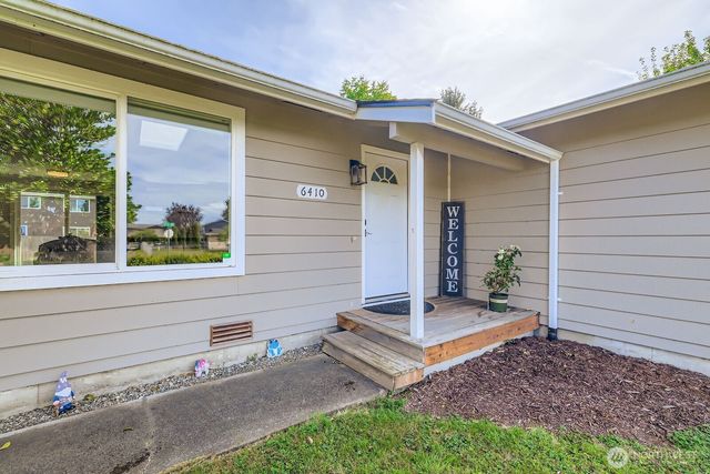 6410 58th Street NE, Marysville, WA 98270