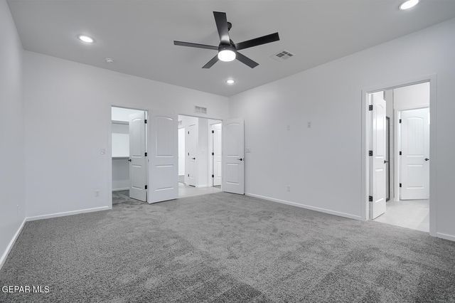 13872 CAROLINA PONCE Avenue, Horizon City, TX 79928
