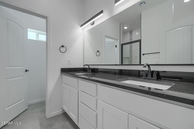 13872 CAROLINA PONCE Avenue, Horizon City, TX 79928