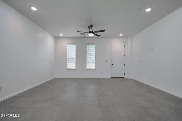 13872 CAROLINA PONCE Avenue, Horizon City, TX 79928
