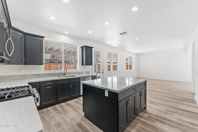 38718 Sienna Court, Palmdale, CA 93550