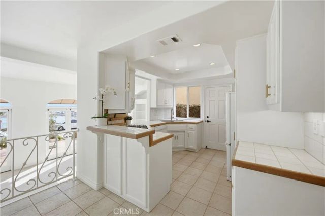 2614 Ocean Blvd B, Corona Del Mar, CA 92625