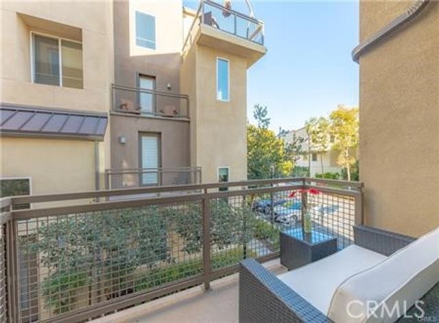 37 Waldorf, Irvine, CA 92612