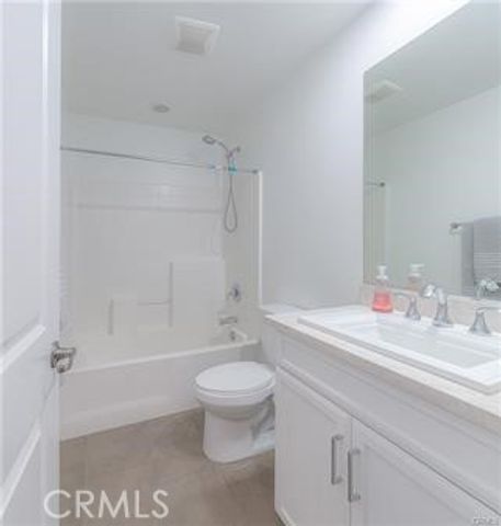 37 Waldorf, Irvine, CA 92612