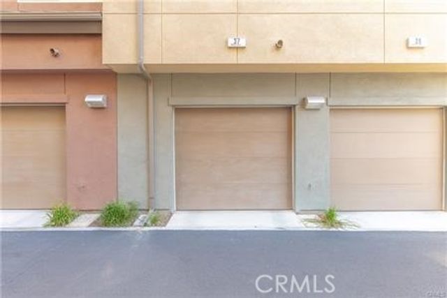 37 Waldorf, Irvine, CA 92612