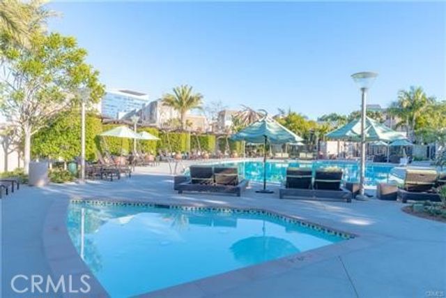 37 Waldorf, Irvine, CA 92612