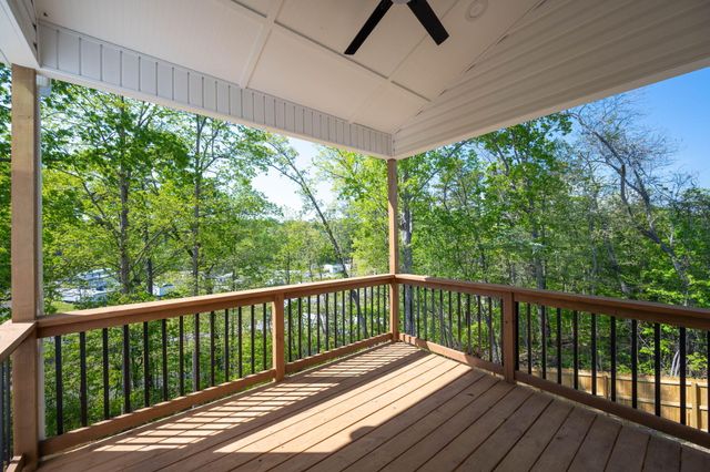 42 Battle Bluff Dr, Rossville, GA 30741