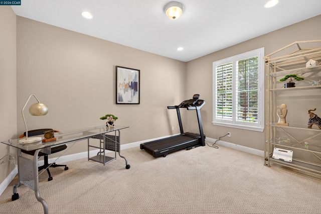 6 Tullach Pl, Hayward, CA 94542