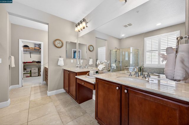 6 Tullach Pl, Hayward, CA 94542