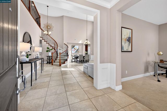 6 Tullach Pl, Hayward, CA 94542