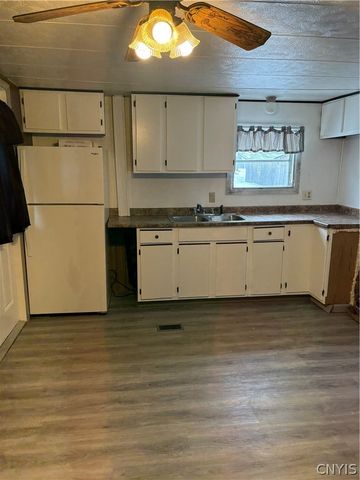 2590 County Route 176, Volney, NY 13069