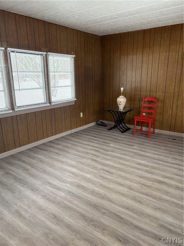 2590 County Route 176, Volney, NY 13069