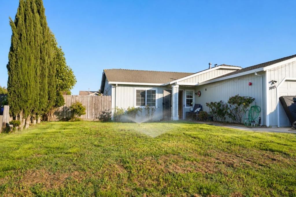 Image 2 of property listing at 1005 Heidi Drive, Greenfield, CA 93927