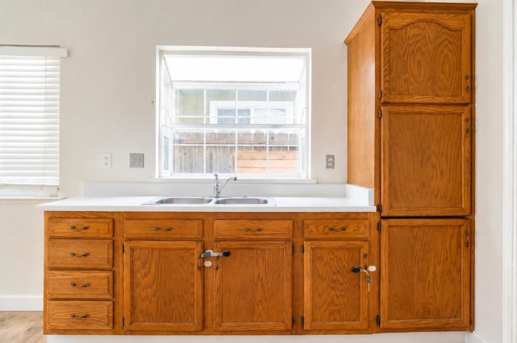 Image 20 of property listing at 1005 Heidi Drive, Greenfield, CA 93927