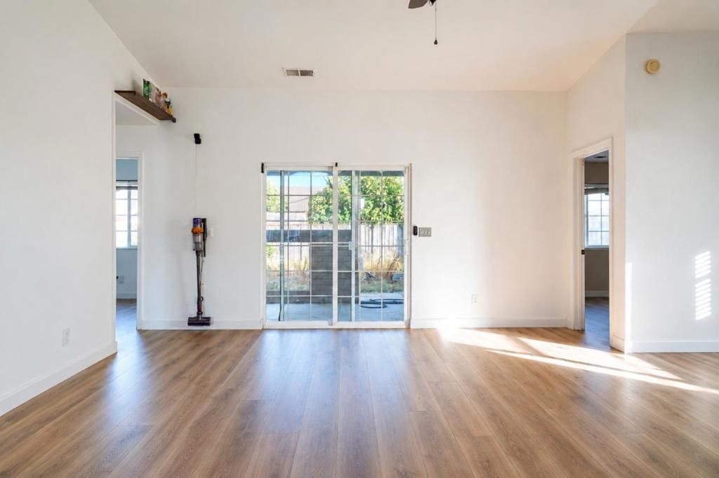 Image 4 of property listing at 1005 Heidi Drive, Greenfield, CA 93927